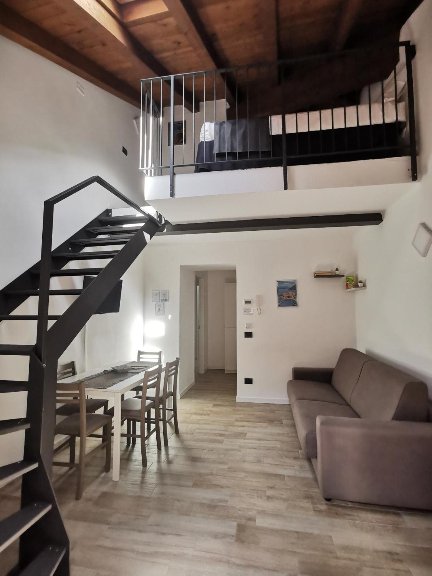 La Casa Del Sarto - Rooms And Apartments Lecco Esterno foto
